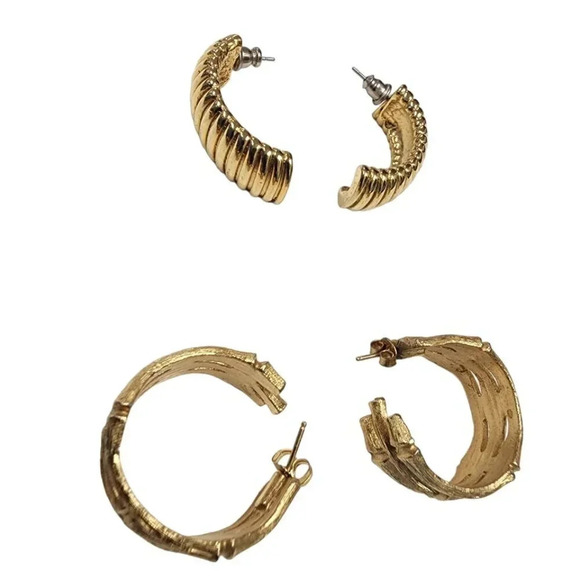 Vintage Jewelry - Vintage 60s-70s Textured Ribbed Hoops Earrings Set of Two Gold Tone
